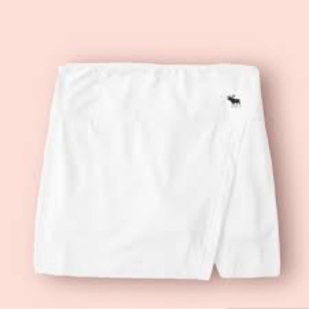 Abercrombie Active Skort in White